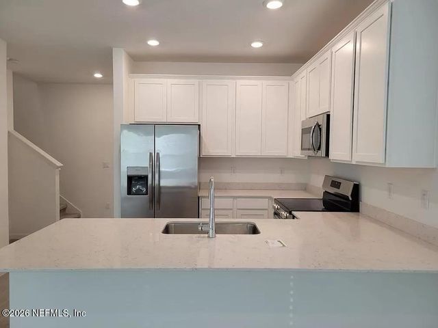 3970 WHIPPOORWILL HOLLER Lane 312, Jacksonville, FL 32217