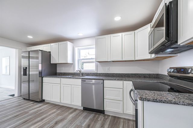 107 ONTARIO Street, Edinboro, PA 16412