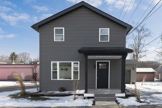 107 ONTARIO Street, Edinboro, PA 16412