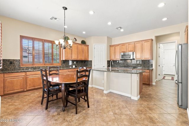38804 N COURAGE Court, Anthem, AZ 85086