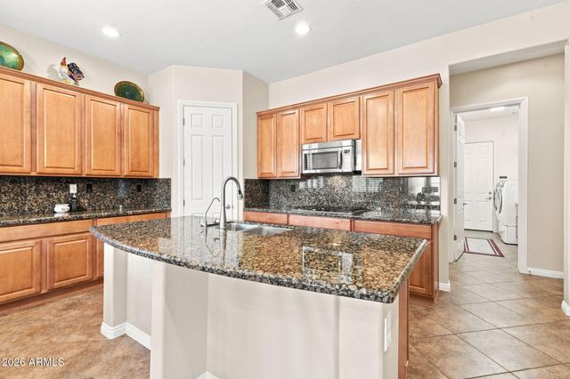 38804 N COURAGE Court, Anthem, AZ 85086