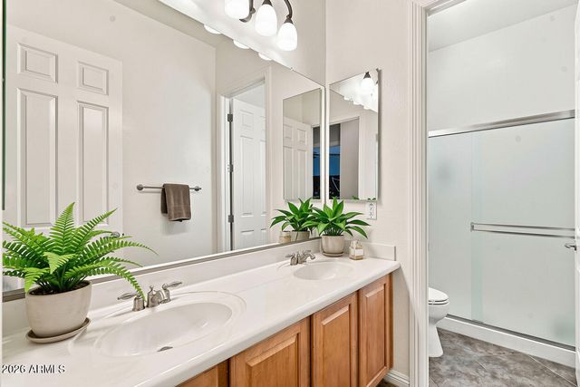 38804 N COURAGE Court, Anthem, AZ 85086