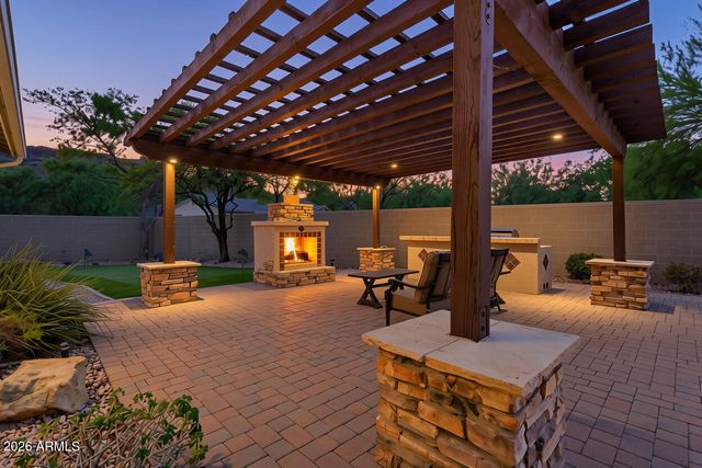 38804 N COURAGE Court, Anthem, AZ 85086