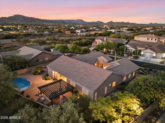 38804 N COURAGE Court, Anthem, AZ 85086