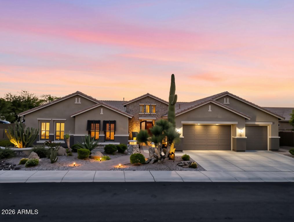 38804 N COURAGE Court, Anthem, AZ 85086 — photo 2