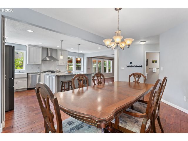 16550 Sw PENINSULA Ct, Beaverton, OR 97006