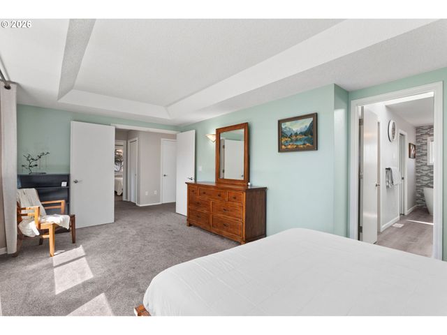 16550 Sw PENINSULA Ct, Beaverton, OR 97006