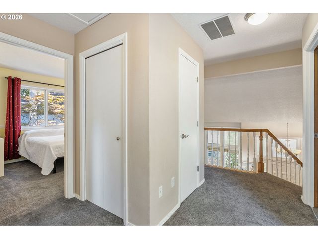 16550 Sw PENINSULA Ct, Beaverton, OR 97006