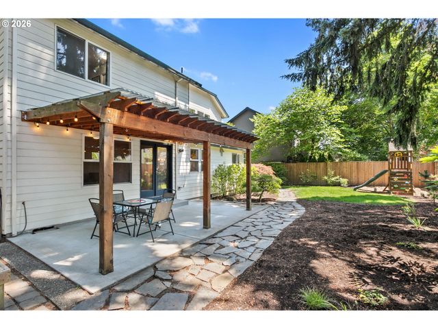 16550 Sw PENINSULA Ct, Beaverton, OR 97006