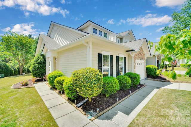 602 Pine Links Drive, Tega Cay, SC 29708