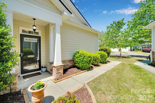 602 Pine Links Drive, Tega Cay, SC 29708