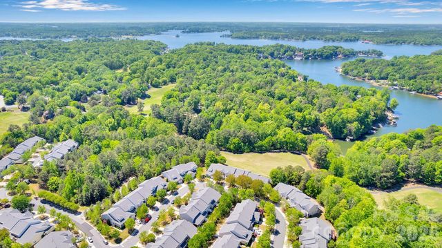 602 Pine Links Drive, Tega Cay, SC 29708