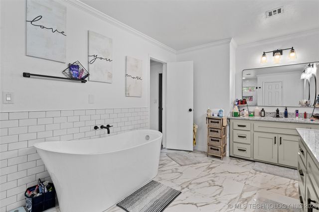 8753 Prairie Valley Road, Ardmore, OK 73401