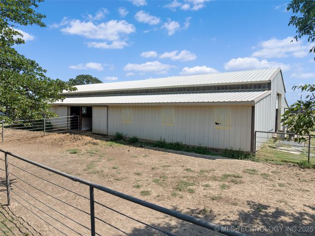 8753 Prairie Valley Road, Ardmore, OK 73401