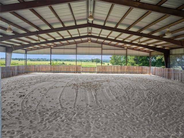 8753 Prairie Valley Road, Ardmore, OK 73401