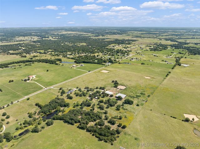 8753 Prairie Valley Road, Ardmore, OK 73401