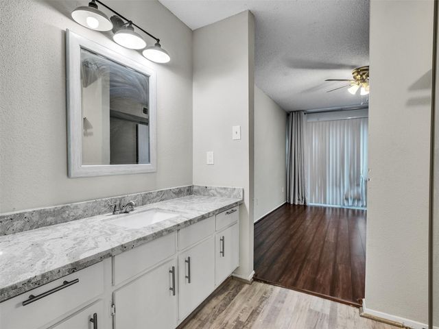 6191 Ludington Drive 903, Houston, TX 77035