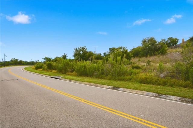 7508 Tessera PKWY, Lago Vista, TX 78645