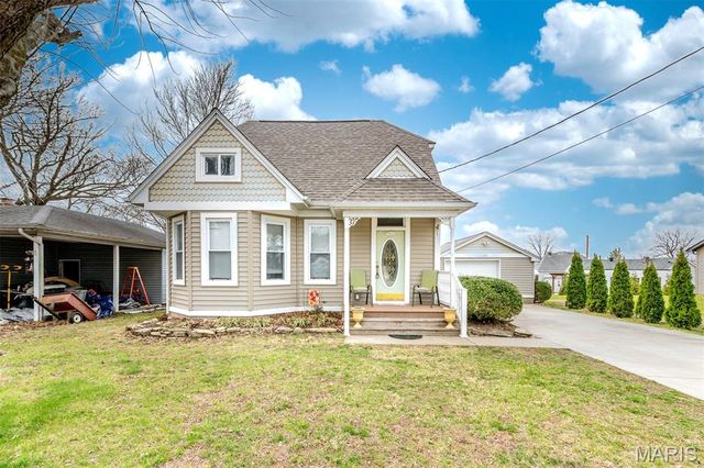 103 S 6th Street, Marthasville, MO 63357