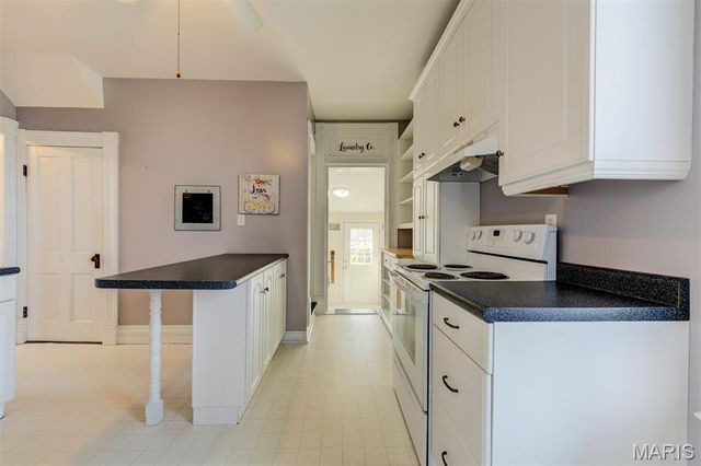 103 S 6th Street, Marthasville, MO 63357