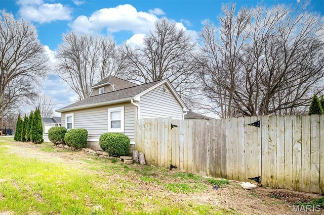103 S 6th Street, Marthasville, MO 63357