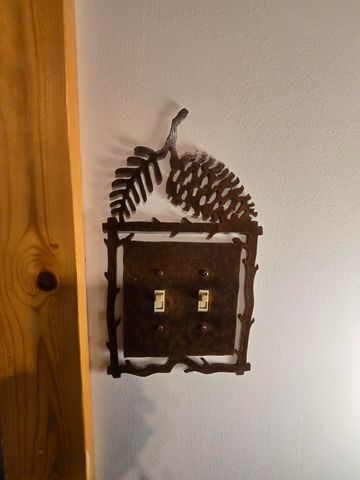 300 Crawford DR, Moneta, VA 24121