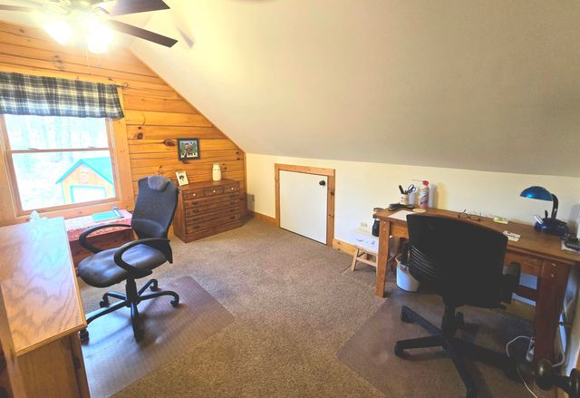 300 Crawford DR, Moneta, VA 24121