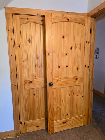 300 Crawford DR, Moneta, VA 24121