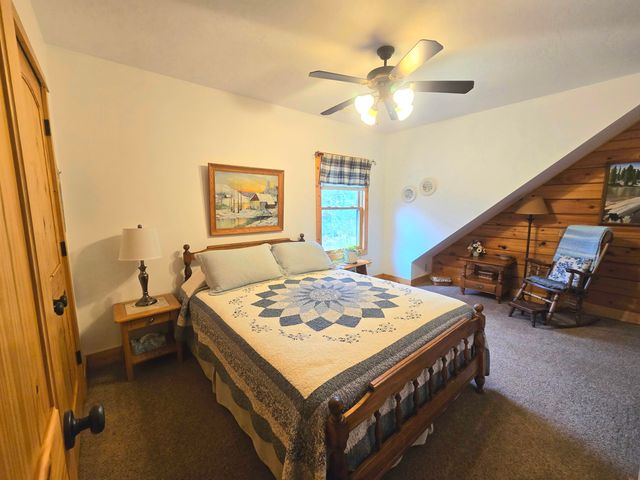 300 Crawford DR, Moneta, VA 24121