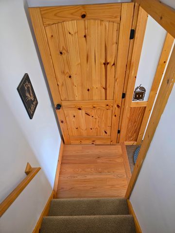 300 Crawford DR, Moneta, VA 24121