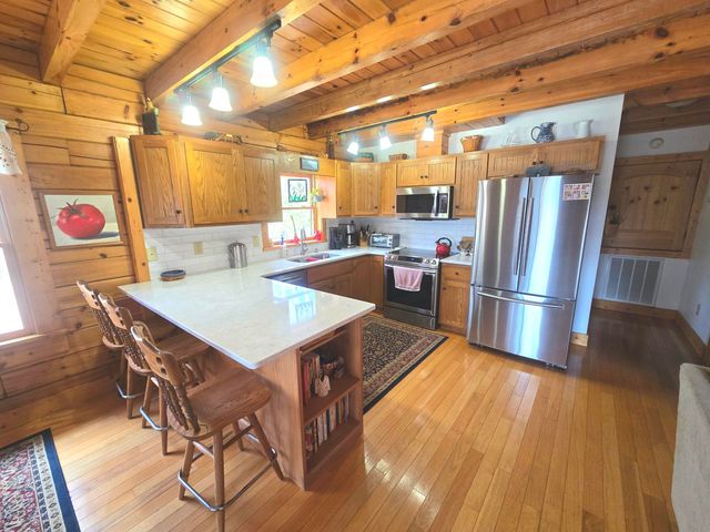 300 Crawford DR, Moneta, VA 24121