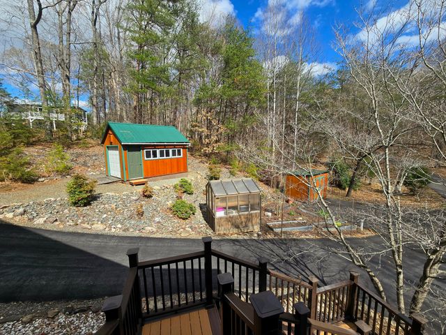 300 Crawford DR, Moneta, VA 24121