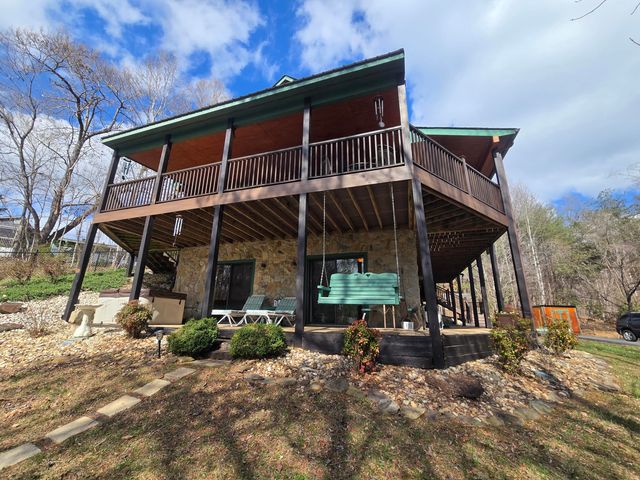 300 Crawford DR, Moneta, VA 24121