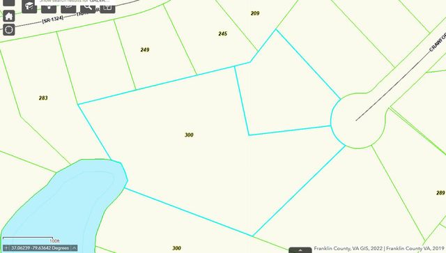 300 Crawford DR, Moneta, VA 24121