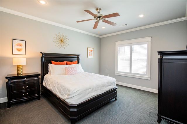 384 Bella Toscana Street, Springdale, AR 72762