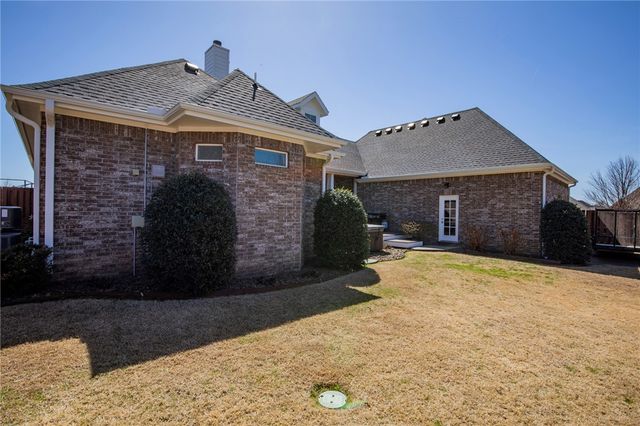 384 Bella Toscana Street, Springdale, AR 72762