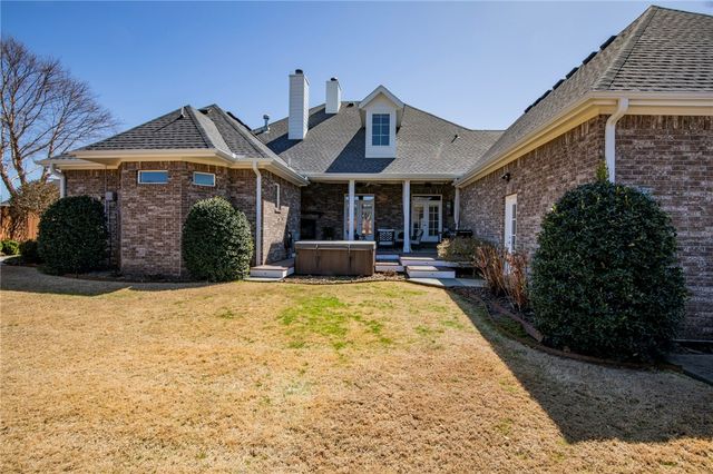 384 Bella Toscana Street, Springdale, AR 72762