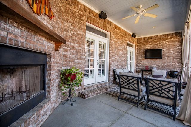 384 Bella Toscana Street, Springdale, AR 72762