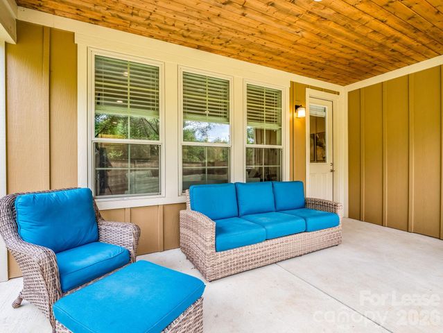 572 Sweet Birch Park Lane, Black Mountain, NC 28711