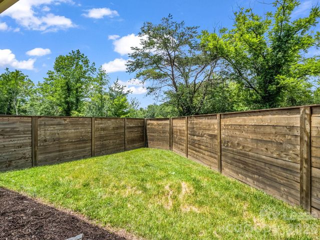 572 Sweet Birch Park Lane, Black Mountain, NC 28711