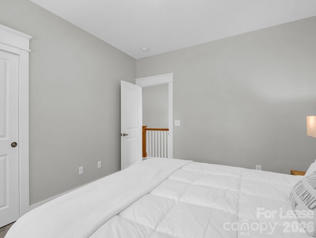 572 Sweet Birch Park Lane, Black Mountain, NC 28711
