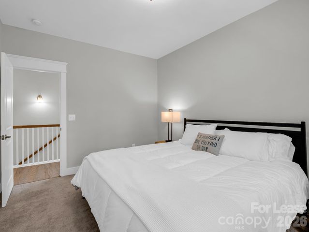 572 Sweet Birch Park Lane, Black Mountain, NC 28711