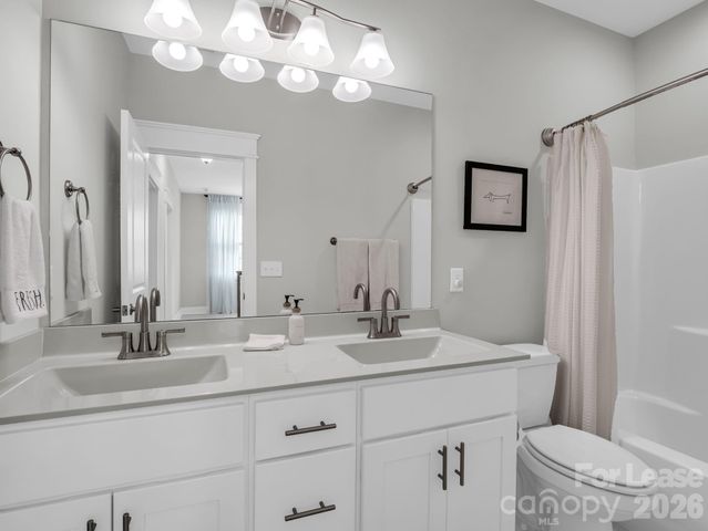 572 Sweet Birch Park Lane, Black Mountain, NC 28711