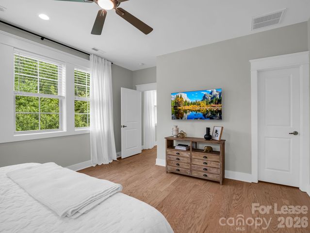 572 Sweet Birch Park Lane, Black Mountain, NC 28711