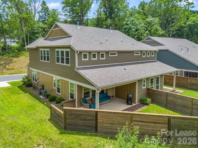 572 Sweet Birch Park Lane, Black Mountain, NC 28711