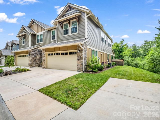 572 Sweet Birch Park Lane, Black Mountain, NC 28711