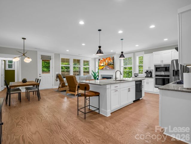 572 Sweet Birch Park Lane, Black Mountain, NC 28711