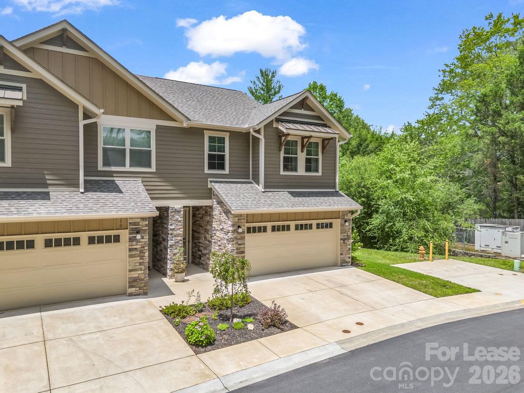 572 Sweet Birch Park Lane, Black Mountain, NC 28711