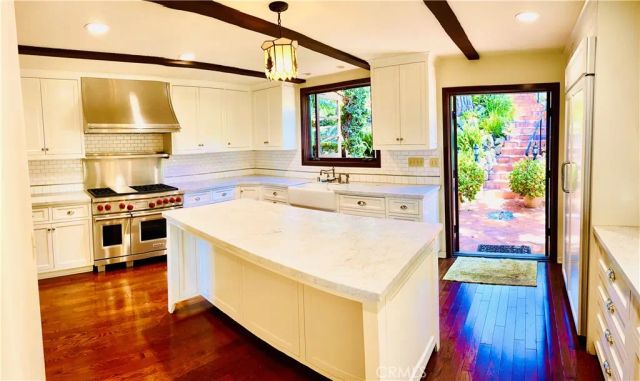 370 High Drive, Laguna Beach, CA 92651