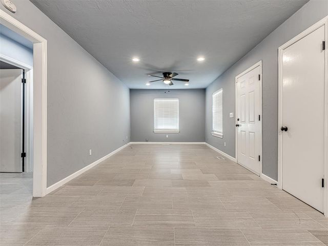 14008 Gateway Drive, Edmond, OK 73013